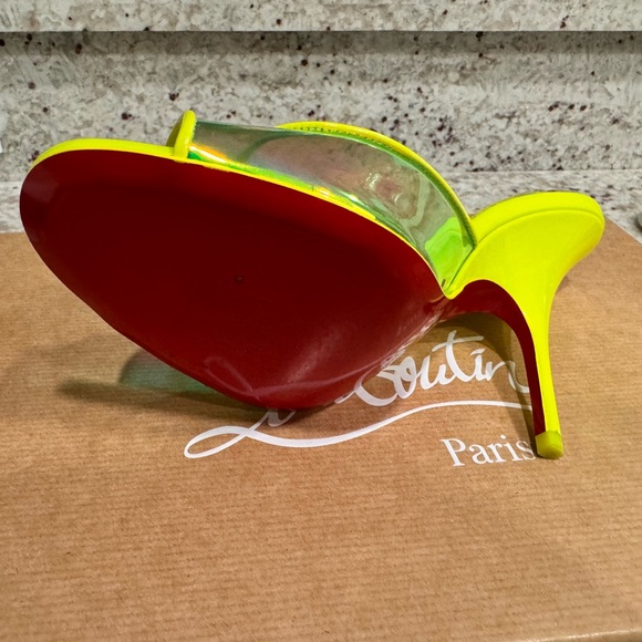 Rare find red bottoms - Picture 3 of 7